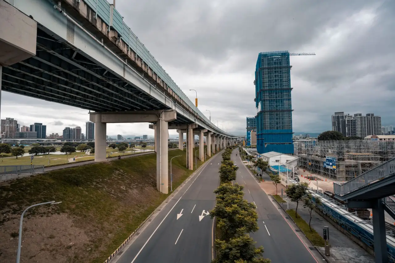 湖北环卫车采购指南:洒水车与抑尘车功能差异及选型建议正文配图 2